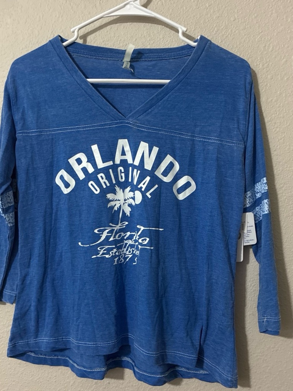 NWT US Apparel Orlando Graphic V-Neck women’s Top in Blue